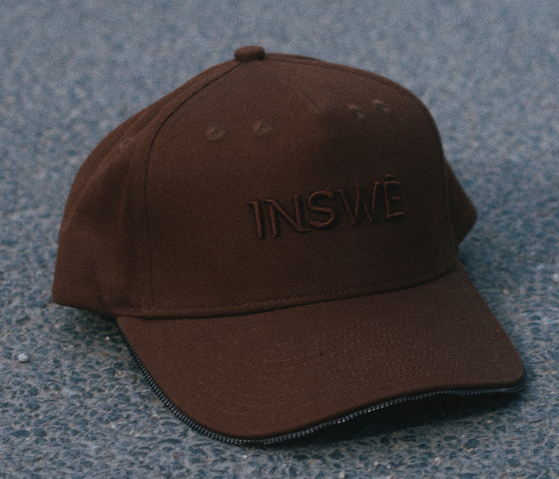 BROWN HALF ZIPPER