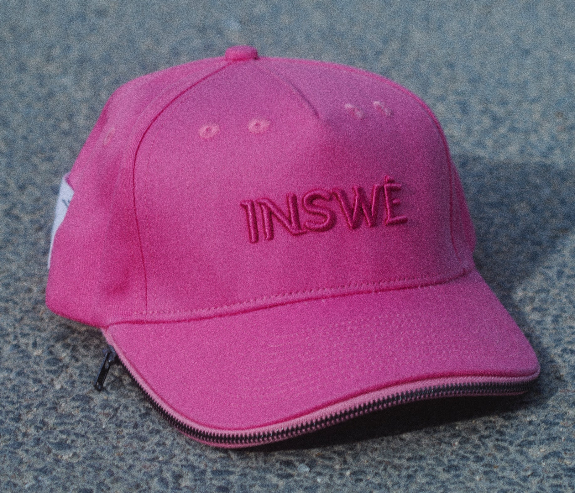 PINK ZIPPER CAP